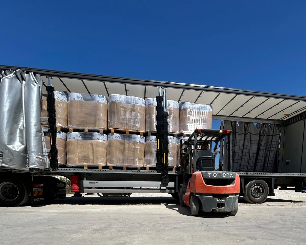 Logistics & Warehousing 