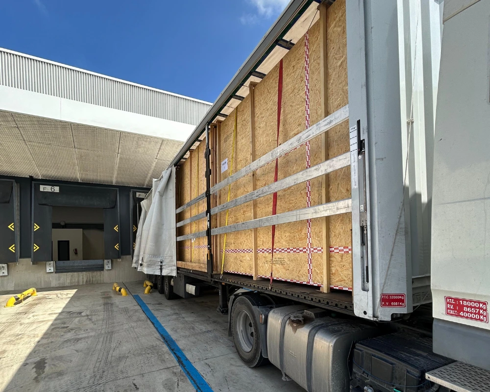 Logistics & Warehousing 